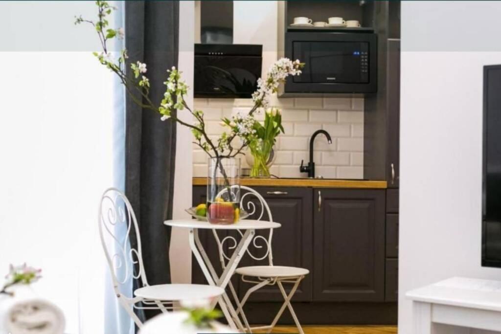 Appartement Charming Elite Wielopole Old Town Studio